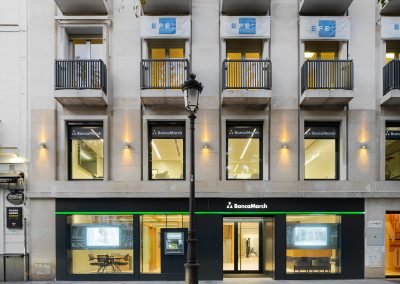 Nuevas oficinas de BancaMarch en Sevilla realizadas por Idom