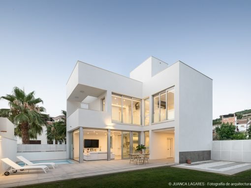 Casa Sira. Vivienda unifamiliar en Vélez-Málaga.