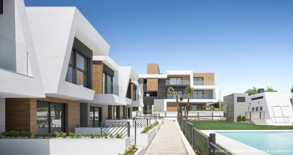 Residencial Las Camelias en Córdoba realizado por Complot Arquitectos y Chastang Arquitectos